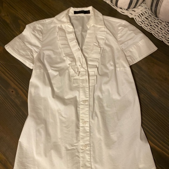 The Limited White Ruffle Front Blouse. Size XS - Picture 3 of 5